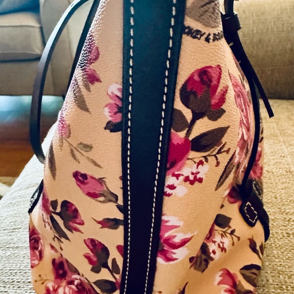 Dooney & Bourke Large Floral Tote Like New Women’s Handbag $348 MSRP - Picture 7 of 13
